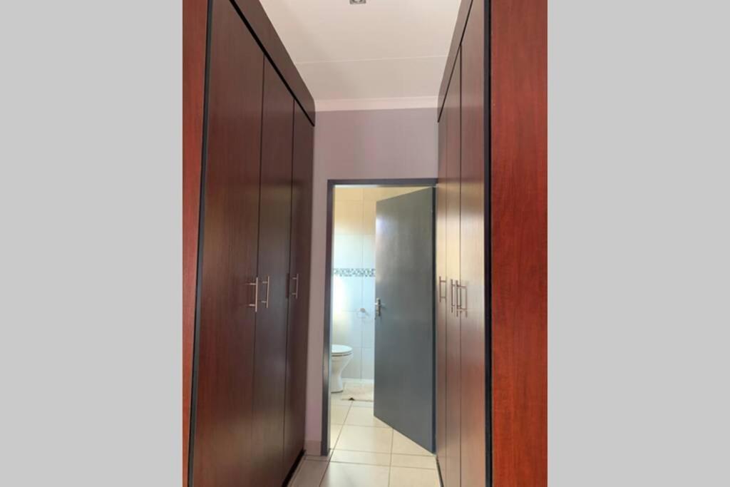Rhino House With 3 Bedrooms Next To Pilanesberg And Sun City Mogwase Bagian luar foto