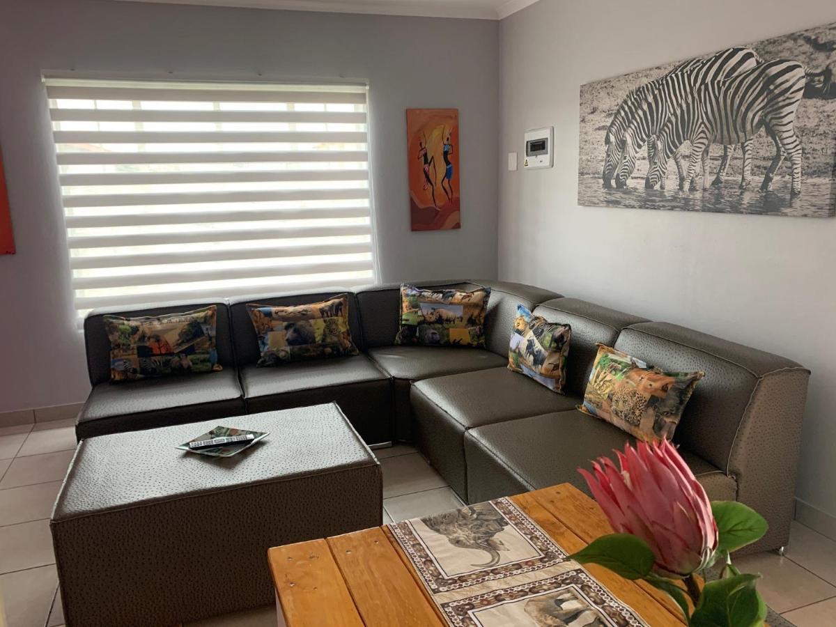 Rhino House With 3 Bedrooms Next To Pilanesberg And Sun City Mogwase Bagian luar foto